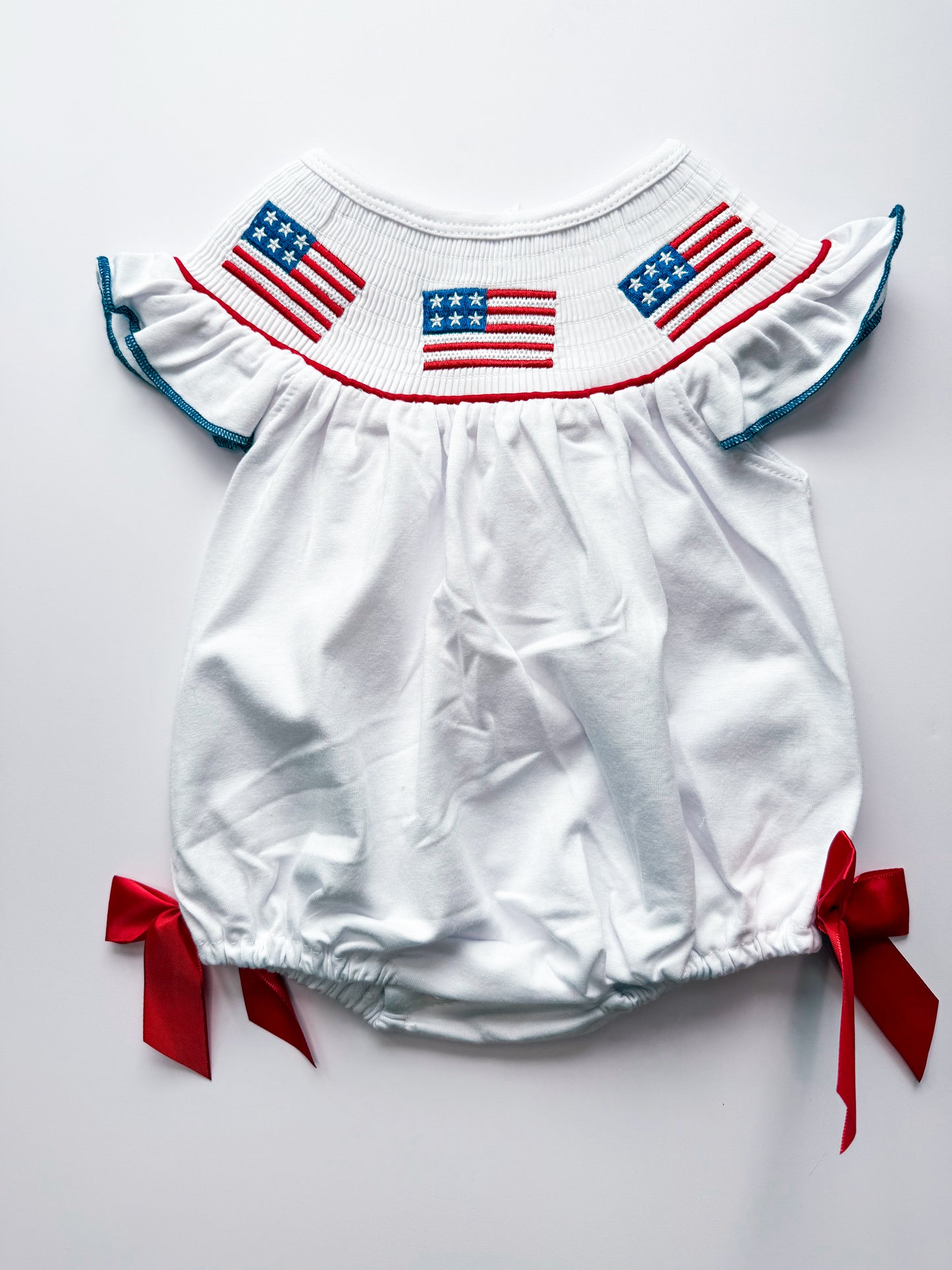 Smocked flag bubble (S1)