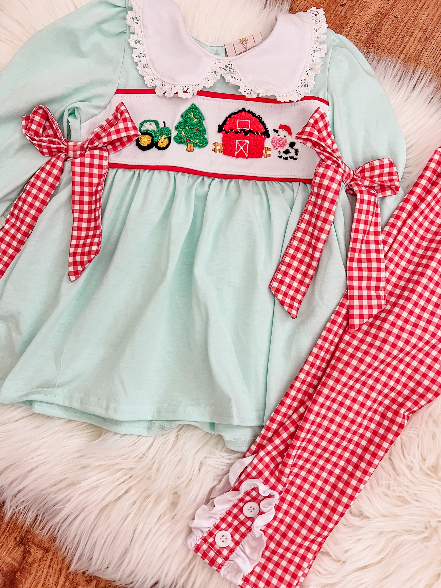 Ruffle farm animal christmas