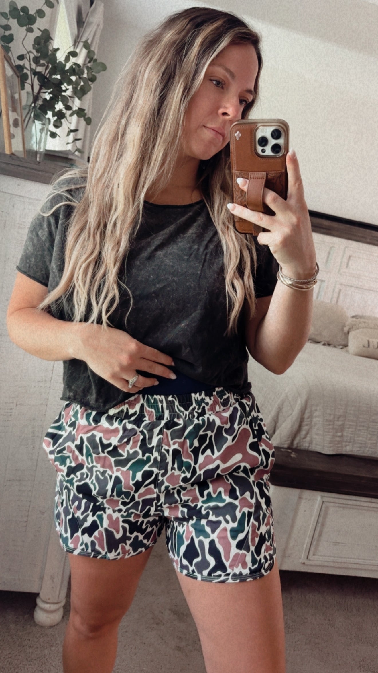 Trailside Camo Shorts 🦌