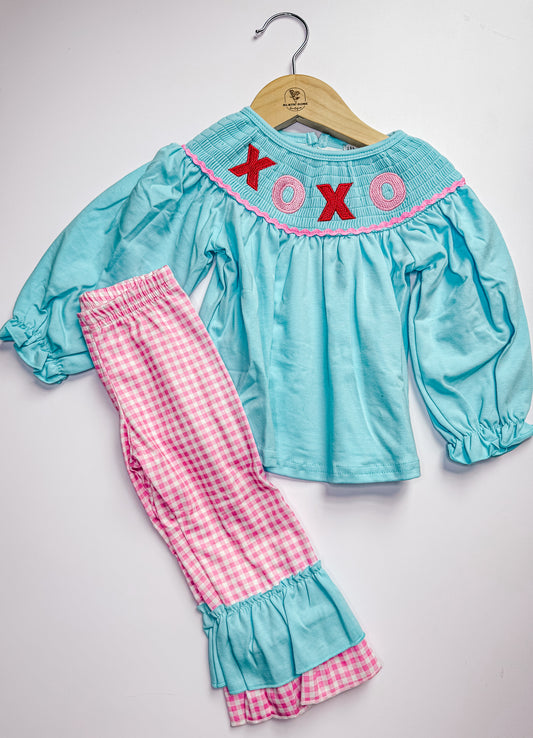 XOXO smocked set